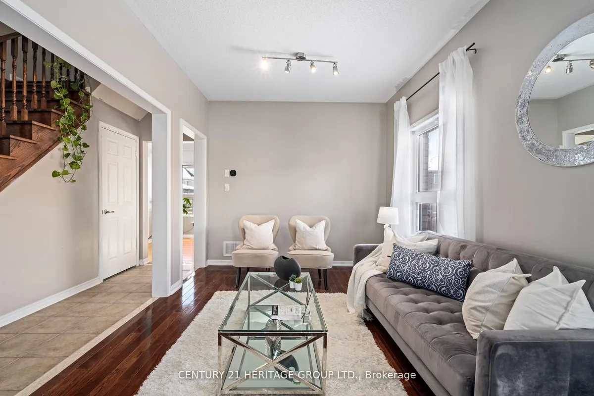 18 Tudor Crescent, ON L4M 0A8