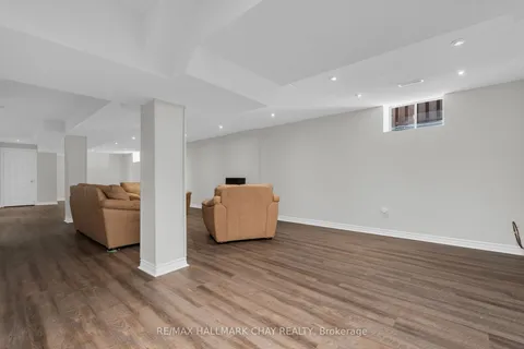 3 Meyer Avenue, ON L4M 6X2