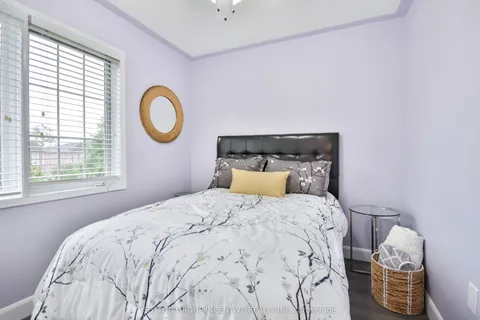 30 Bruce Crescent, ON L4N 8T8