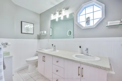 30 Bruce Crescent, ON L4N 8T8