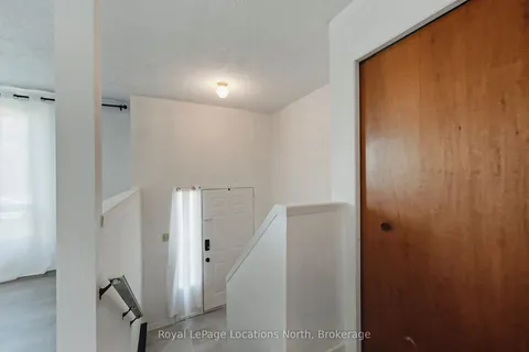 402 SEVENTH Street, ON L9Y 2B5