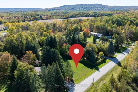 5 Caddo Drive, ON L9Y 3Y9