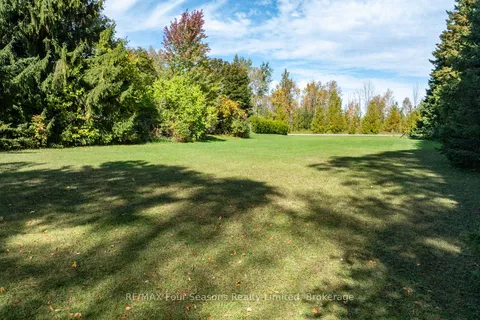 5 Caddo Drive, ON L9Y 3Y9