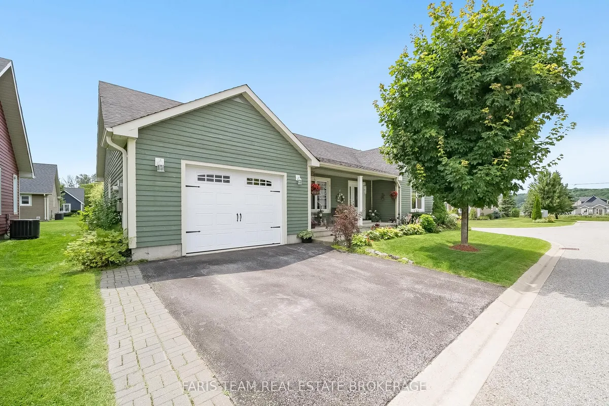 1 Bay Moorings Boulevard, ON L9M 1E7