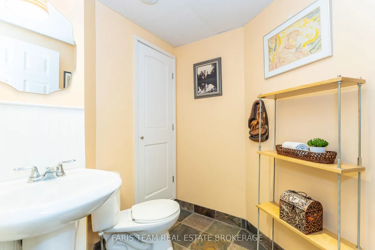 193 Gilwood Park Drive, ON L9M 1Z3