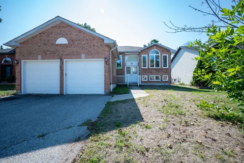 12 LANGEVIN Drive, ON L9Z 1C6