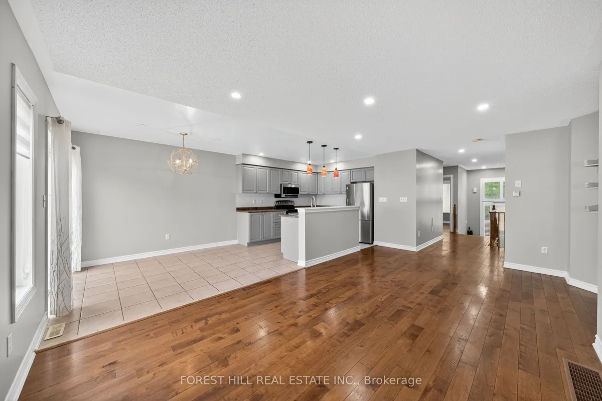 70 Diana Way, ON L4M 7H9