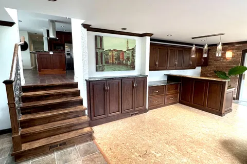 234 Oak Street, ON L0M 1S0