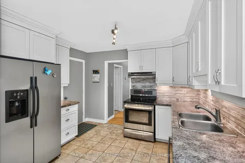 22 Cartwright Drive, ON L4M 6E2