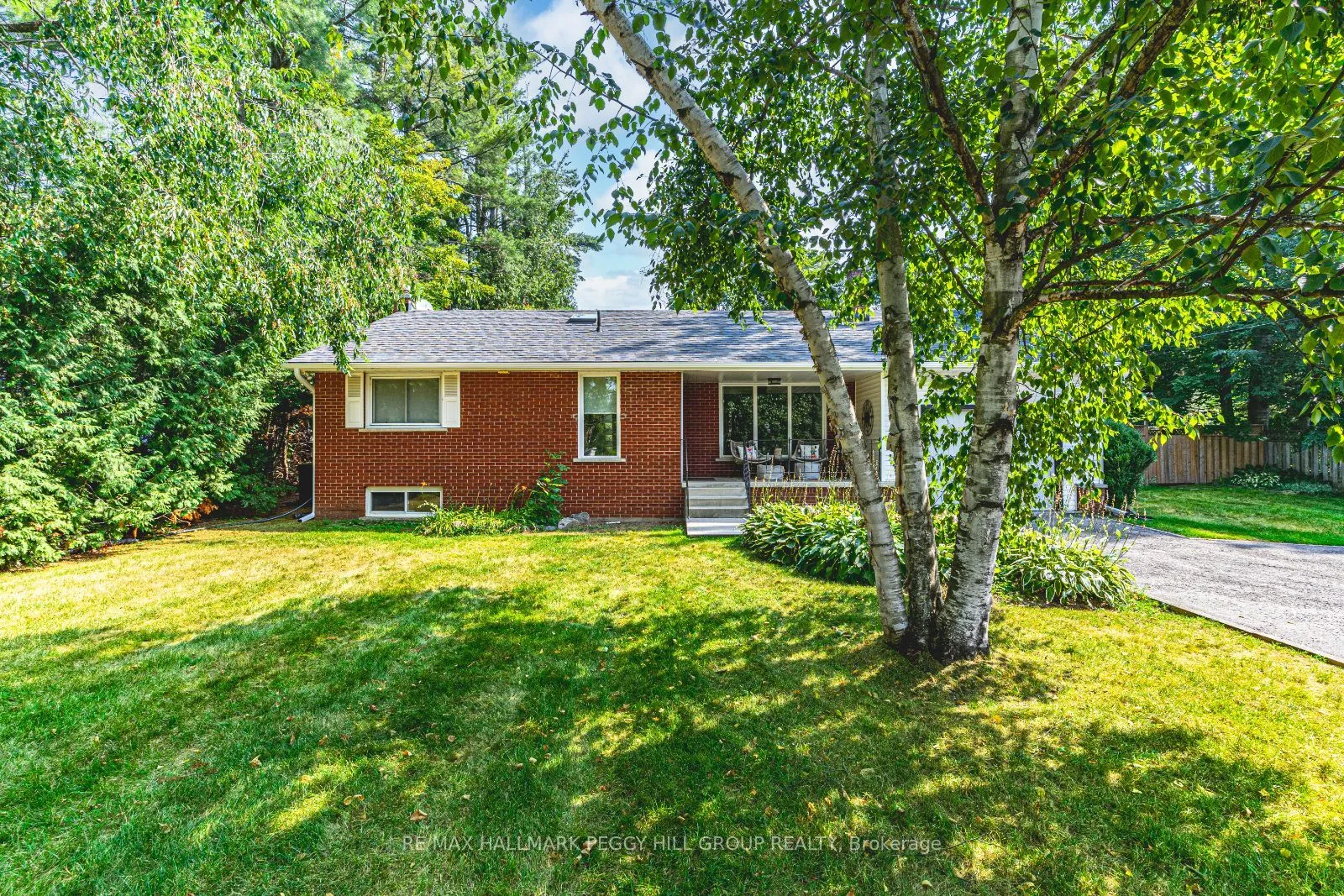 1105 St Vincent Street, ON L9X 0M6