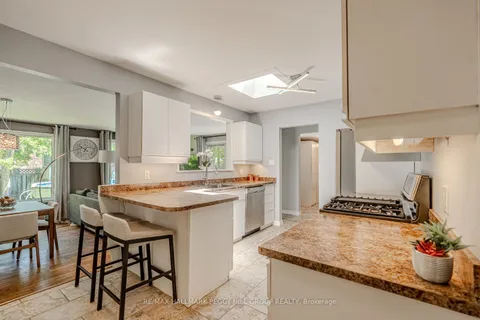 1105 St Vincent Street, ON L9X 0M6