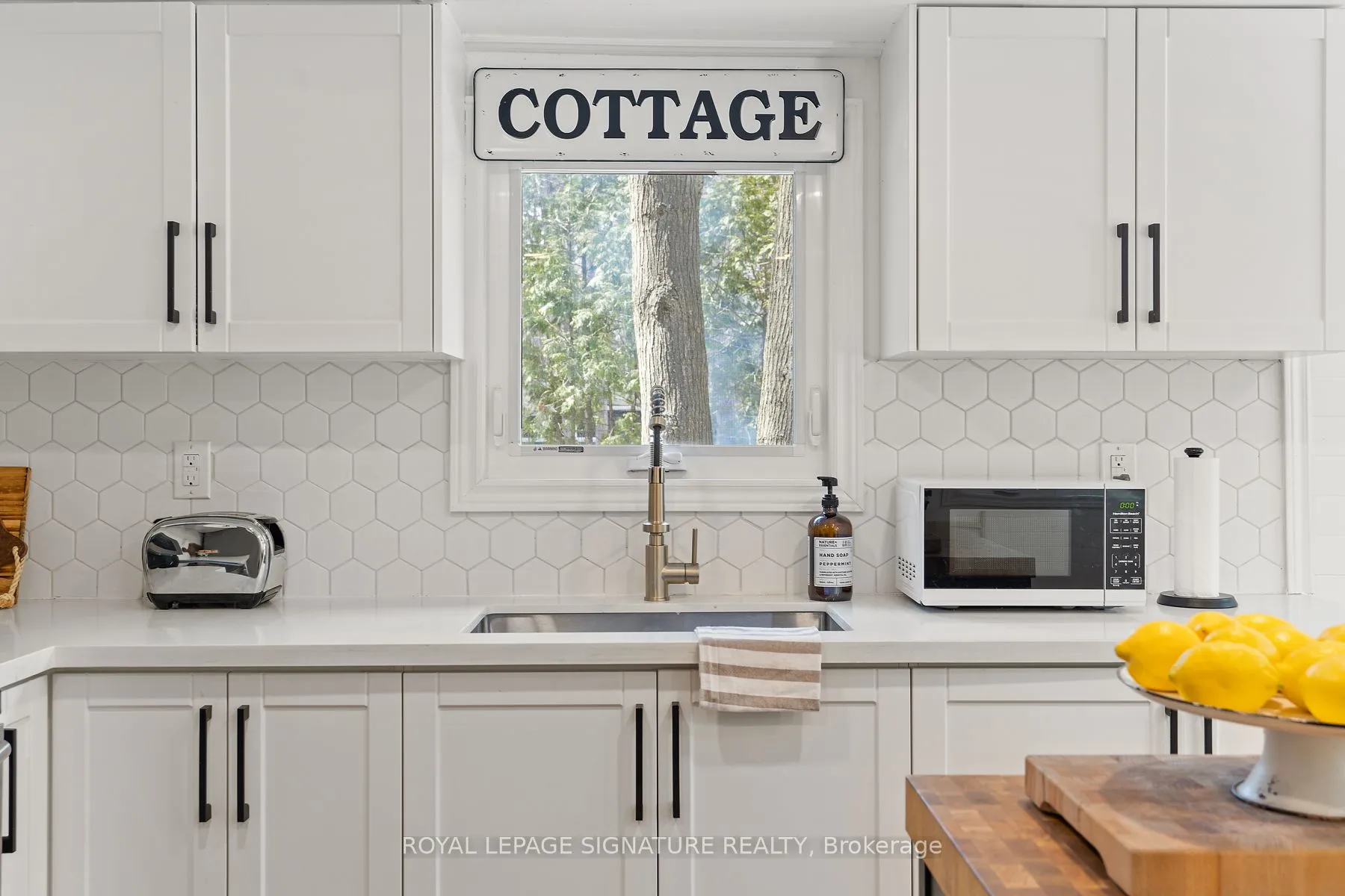 45 Robern Avenue, ON L0L 2J0