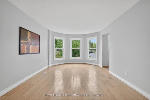 101 BROWNING Trail, ON L4N 6J4