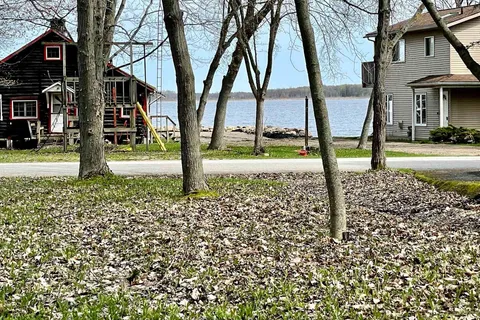 257 Robins Point Road, ON L0K 2A0