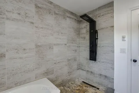 142 Duck Bay Road, ON L0K 2C0