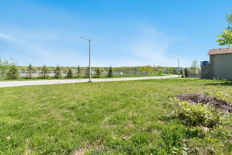 722 Aberdeen Boulevard, ON L4R 5P1