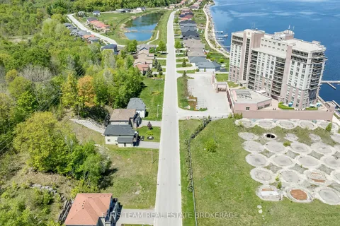 722 Aberdeen Boulevard, ON L4R 5P1