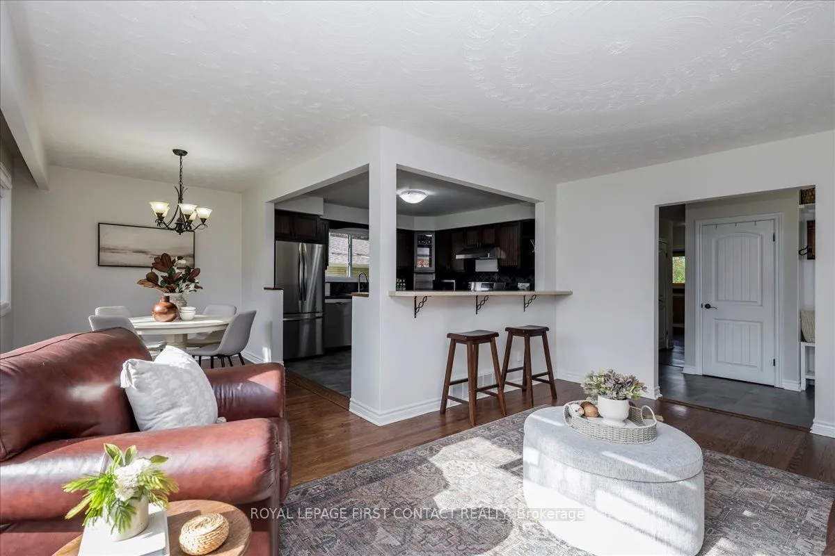 32 Springhome Road, ON L4N 2W7