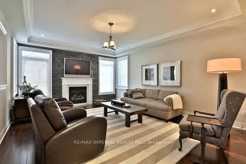 4 Plunkett Court, ON L4N 6M3