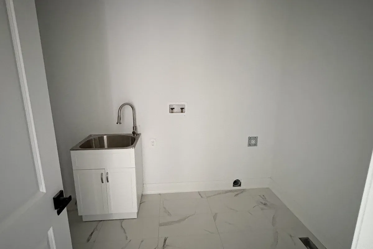 49 Beaufort Crescent, ON L9M 0B8