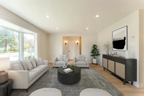 262 Duckworth Street, ON L4M 3X2