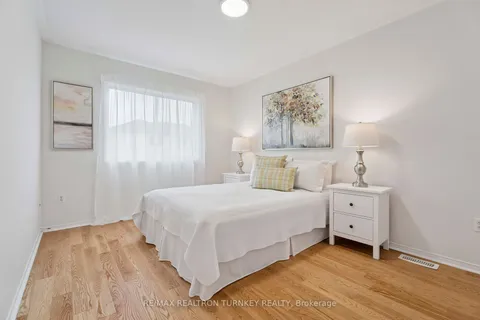 83 Pickett Crescent, ON L4N 8C1