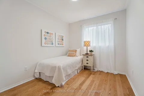 83 Pickett Crescent, ON L4N 8C1