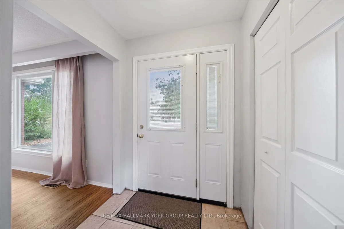 6 Glenecho Drive, ON L4M 4J3