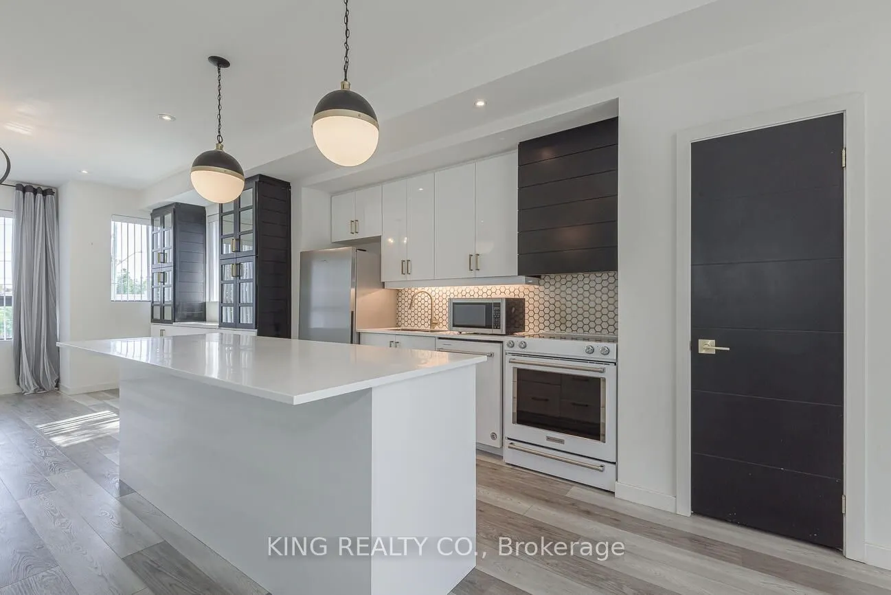 369 Essa Road, ON L4N 9C8