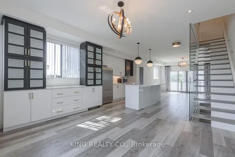 369 Essa Road, ON L4N 9C8