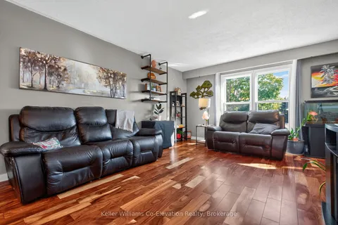 200 Sixth Street, ON L4R 3X8