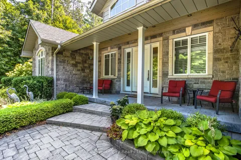 25 Copeland Creek Drive, ON L9M 0M3