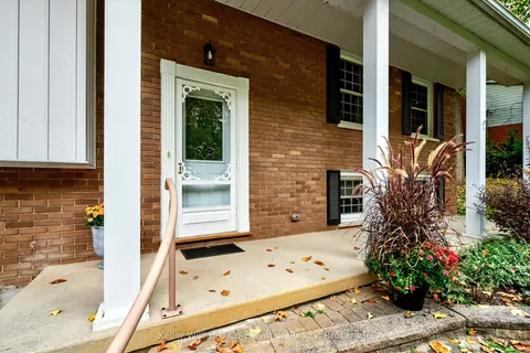 816 Portage Park Lane, ON L4R 5G3