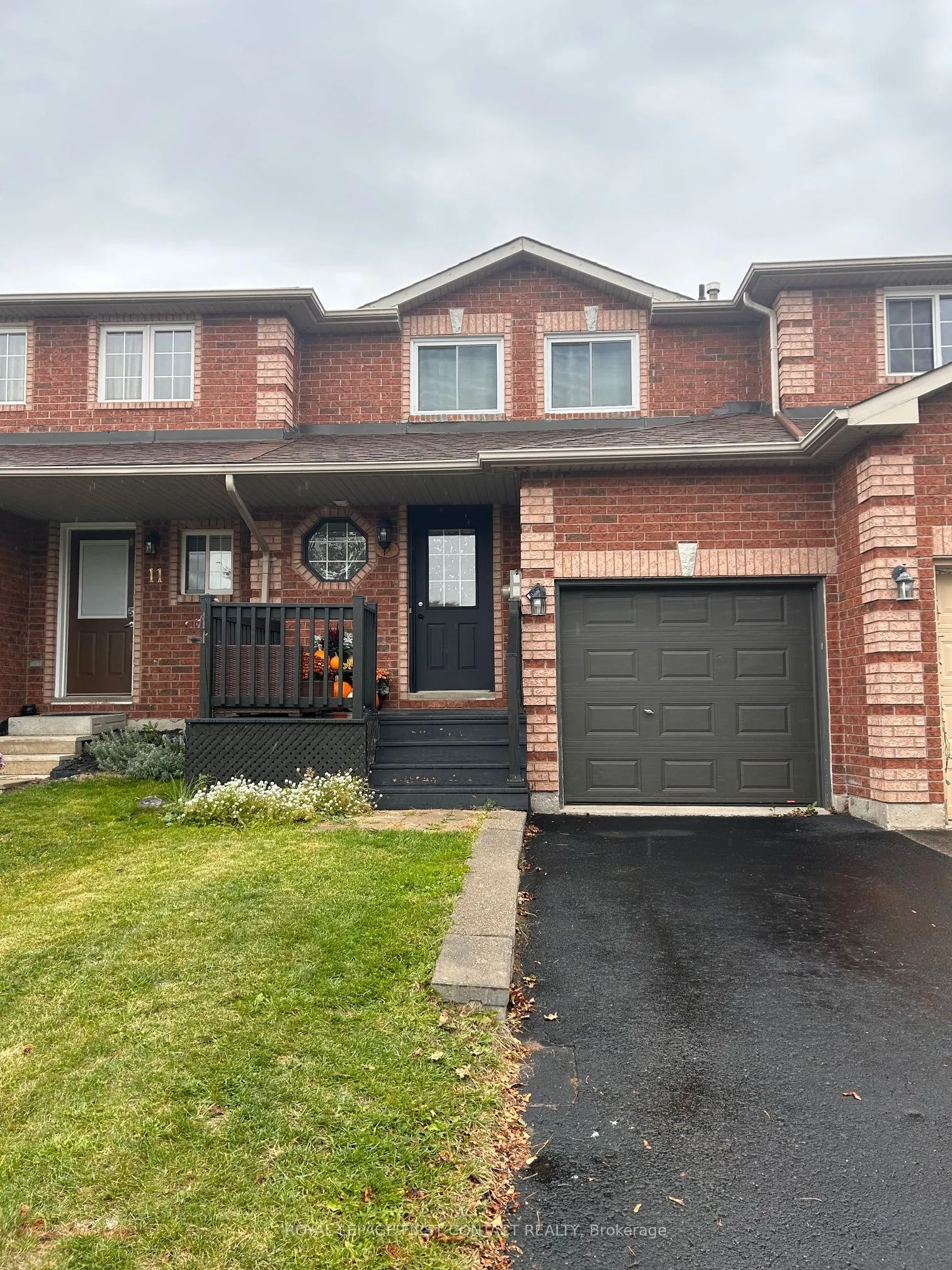 13 Lee Crescent, ON L4N 9Z5