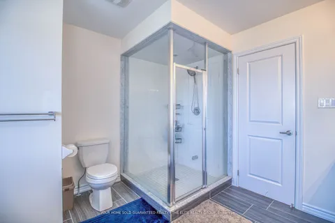 211 Lia Drive, ON L0M 1S0