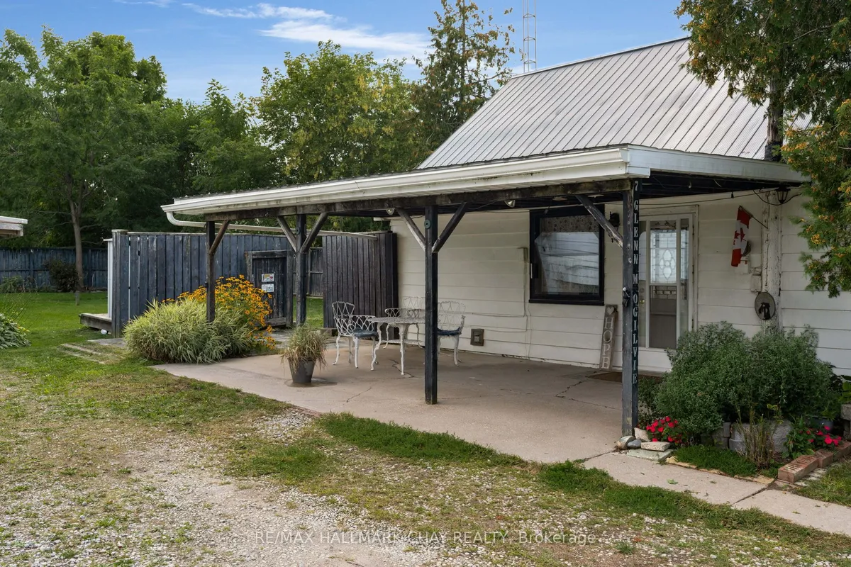 7 Caroline Street, ON L0M 1G0