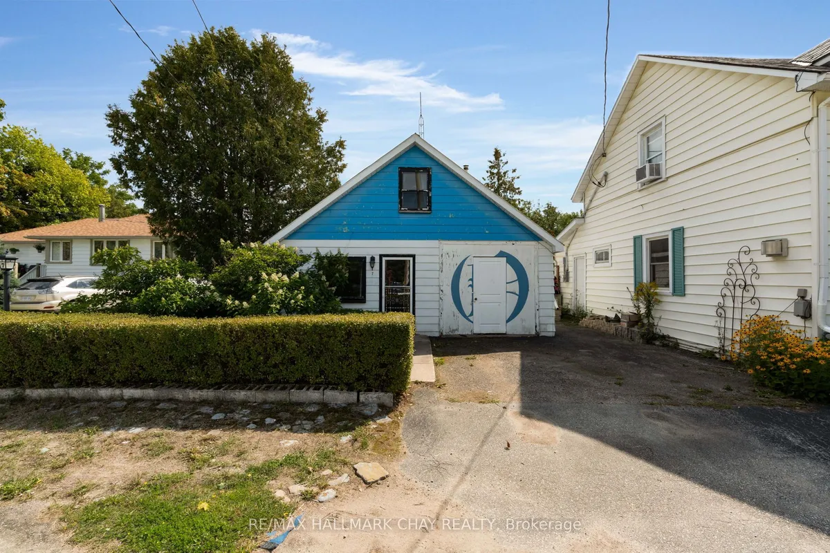 7 Caroline Street, ON L0M 1G0