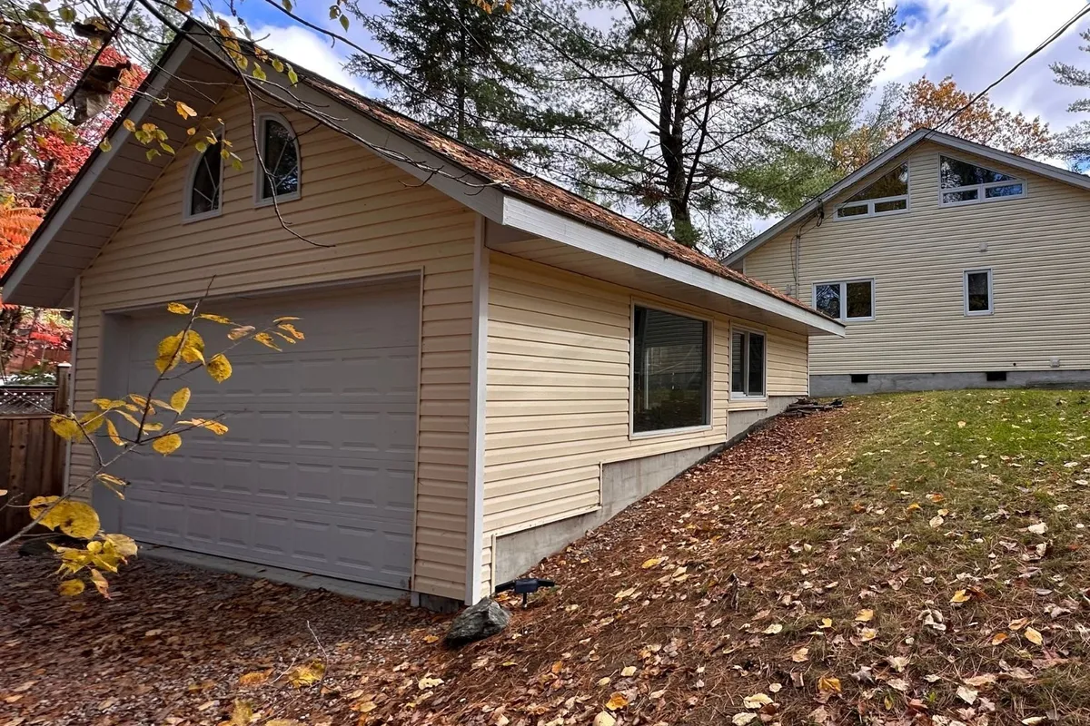 3309 Riverdale Drive, ON L0K 2B0