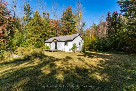 250 Peek -a- Boo Trail, ON L9M 0B3