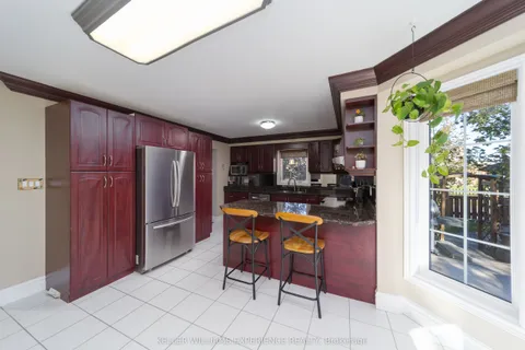 175 Hanmer Street, ON L4N 7J8