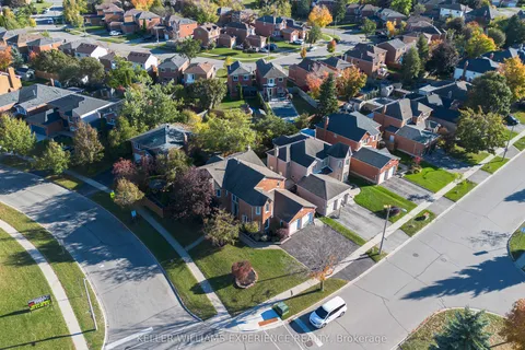 175 Hanmer Street, ON L4N 7J8