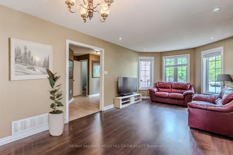 10 Stephanie Lane, ON L4N 0V2