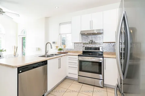 103 41st Street, ON L9Z 3B6