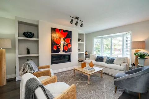 1 Lilac Lane, ON L9X 0N4