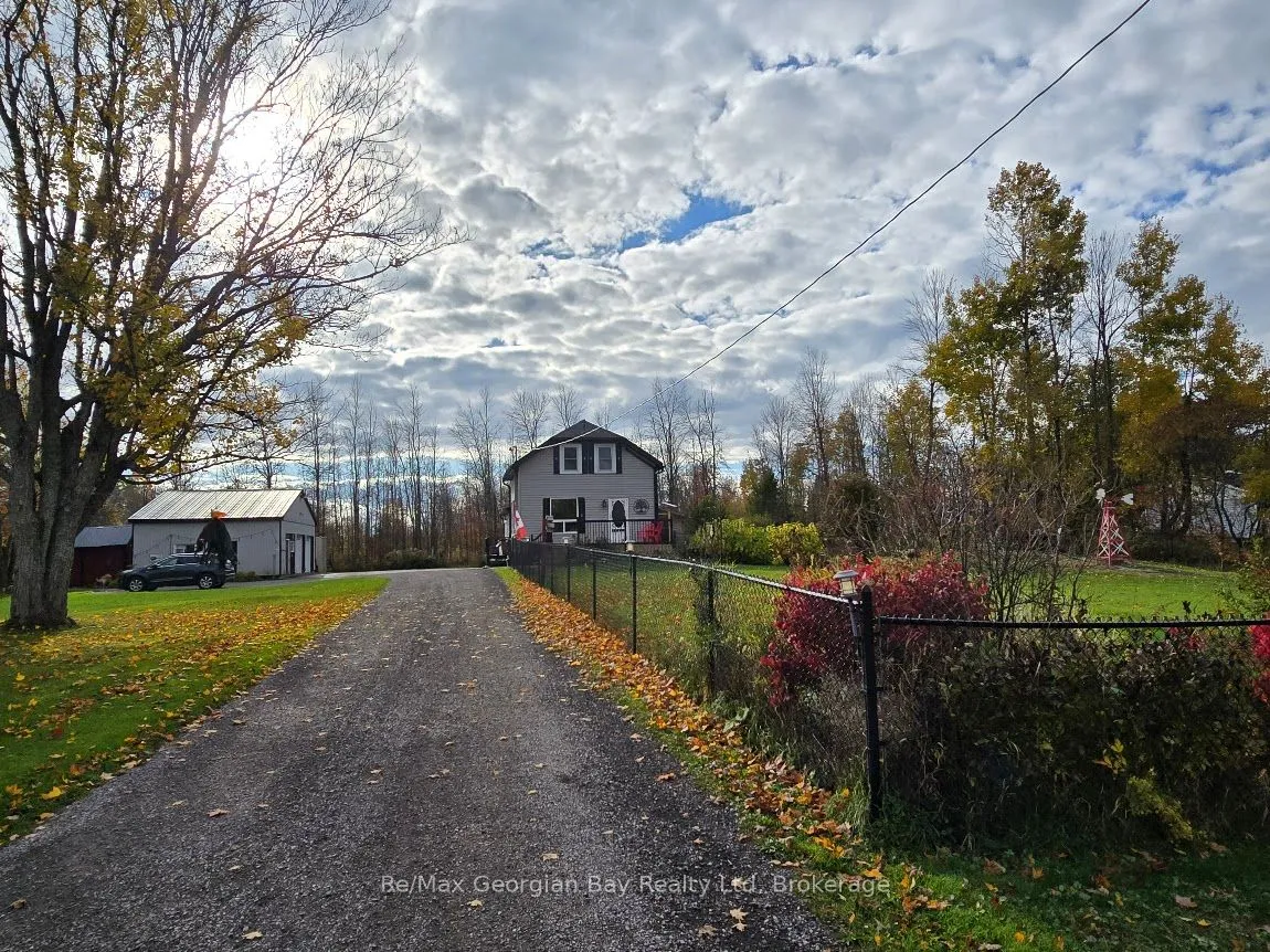 2066 IRISH Line, ON L0K 1E0