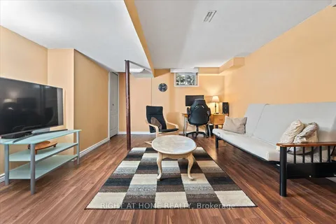 84 Trevino Circle, ON L4M 6T8