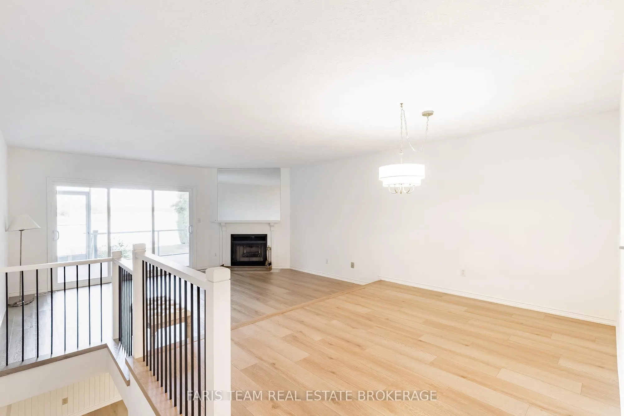 Condo Townhouse kitchen at 260 Cedarmere Road Orillia