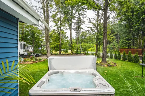 28 Wozniak Road, ON L9M 1W5