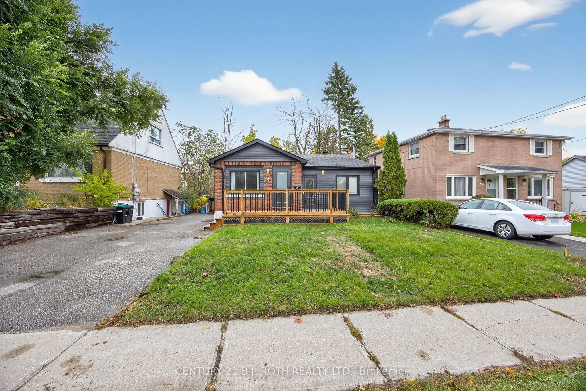 155 Penetang Street, ON L4M 1V9