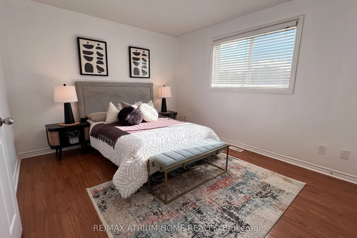 124 Monique Crescent, ON L4M 6Y8